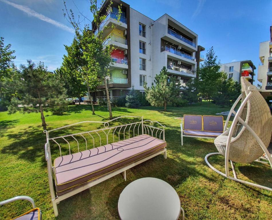 Ferienwohnung Beside Airport Otopeni Exterior foto